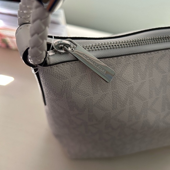 Michael Kors hobo bag - Picture 3 of 14